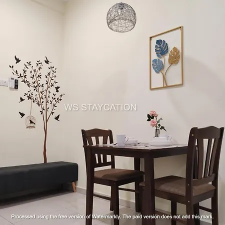 Mahkota Valley Suite Pool View With 2 Bedroom And Netflix Kuantan Exterior photo